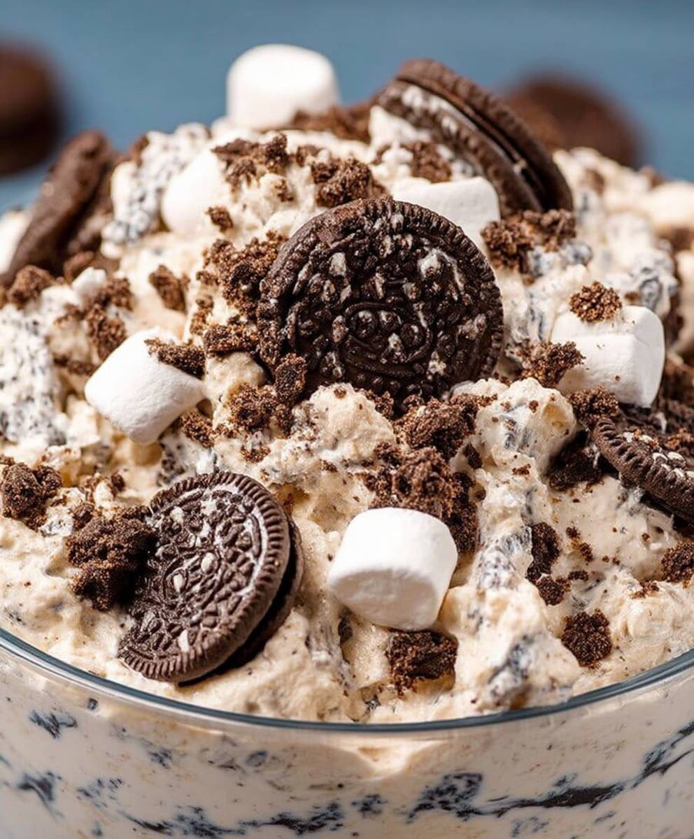 Easy Oreo Fluff Dessert