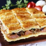 Tourte Feuilletée au Thon et aux Oignons : Un Plat Unique Savoureux et Gourmand
