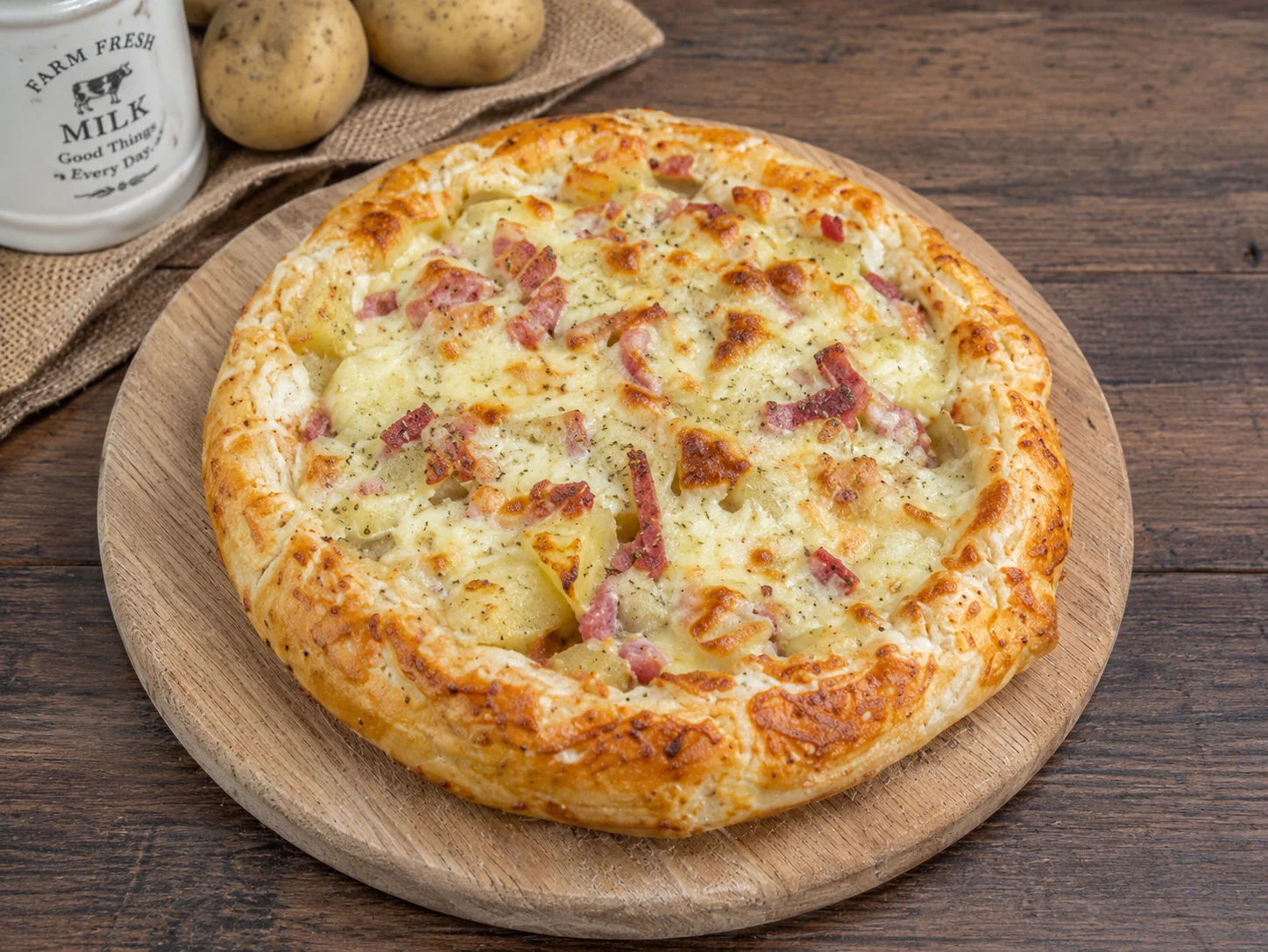 Tarte Feuilletée aux Pommes de Terre, Speck et Fromage — Facile, Gourmande et Croustillante